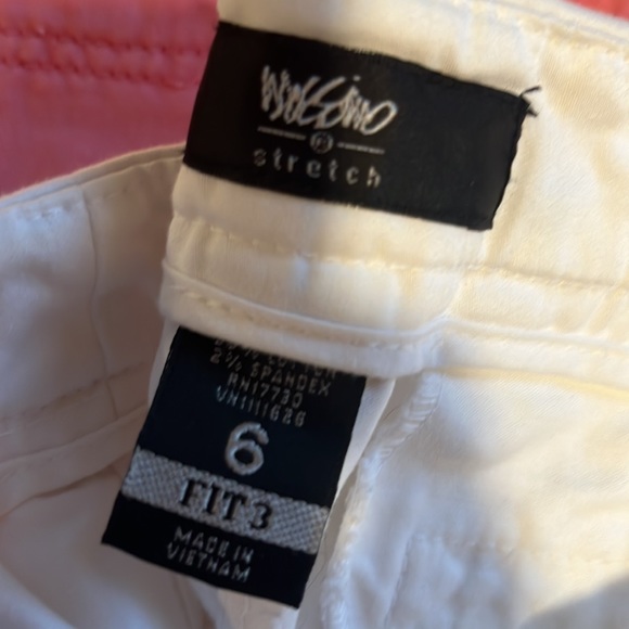 Bundle shorts! - Picture 3 of 4